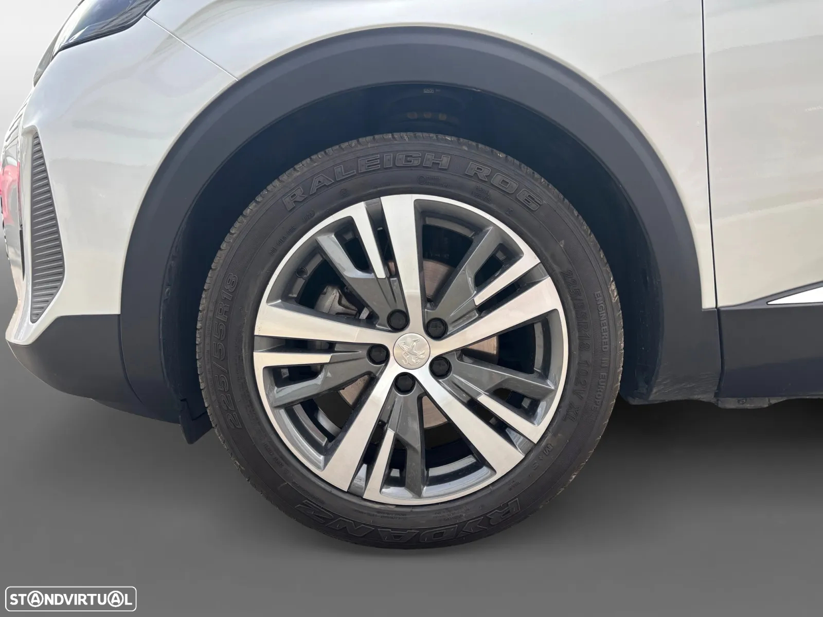 Peugeot 5008 1.5 BlueHDi Allure Pack EAT8 - 16