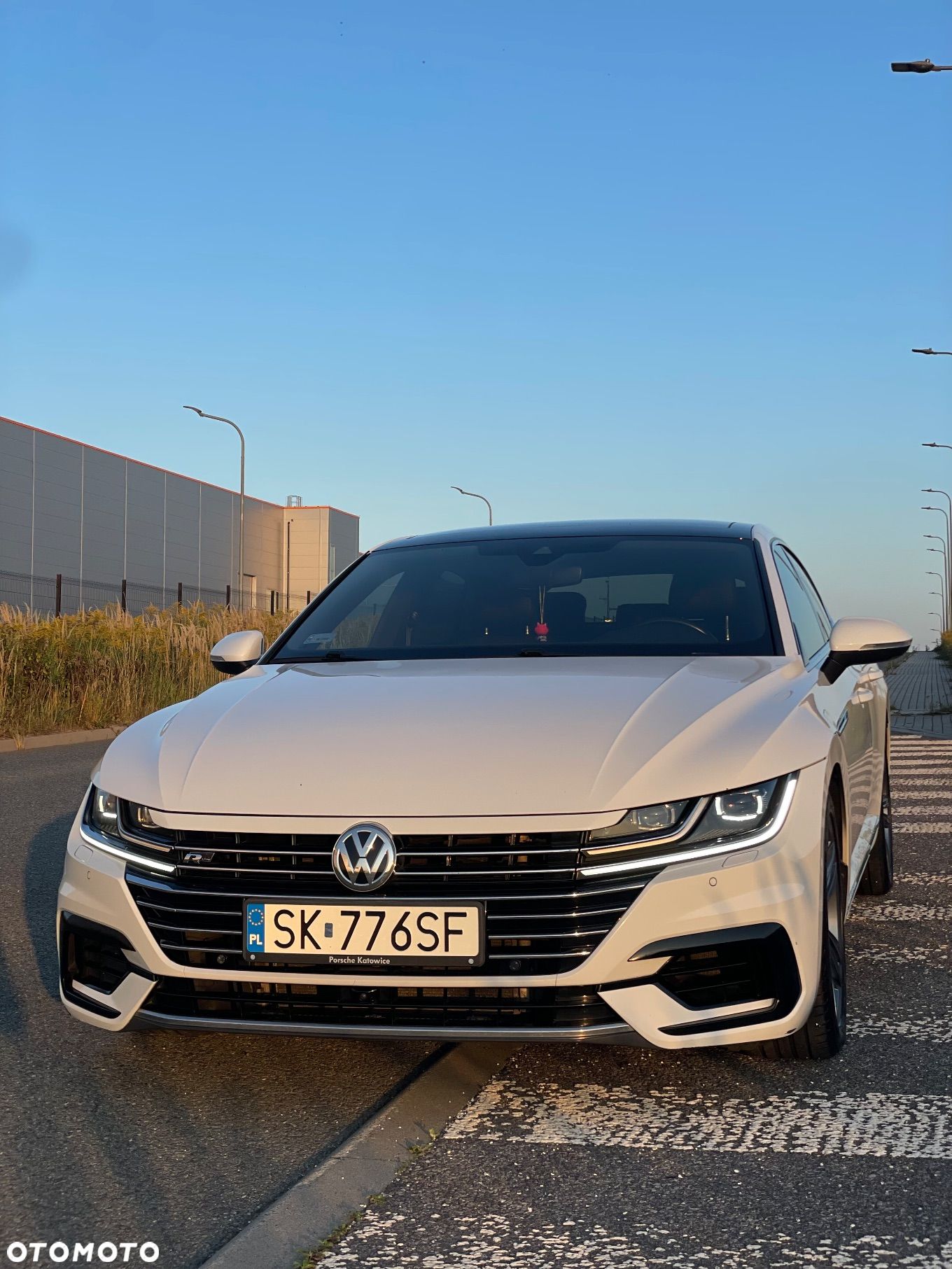 Volkswagen Arteon 2.0 TSI 4Motion R-Line DSG - 1