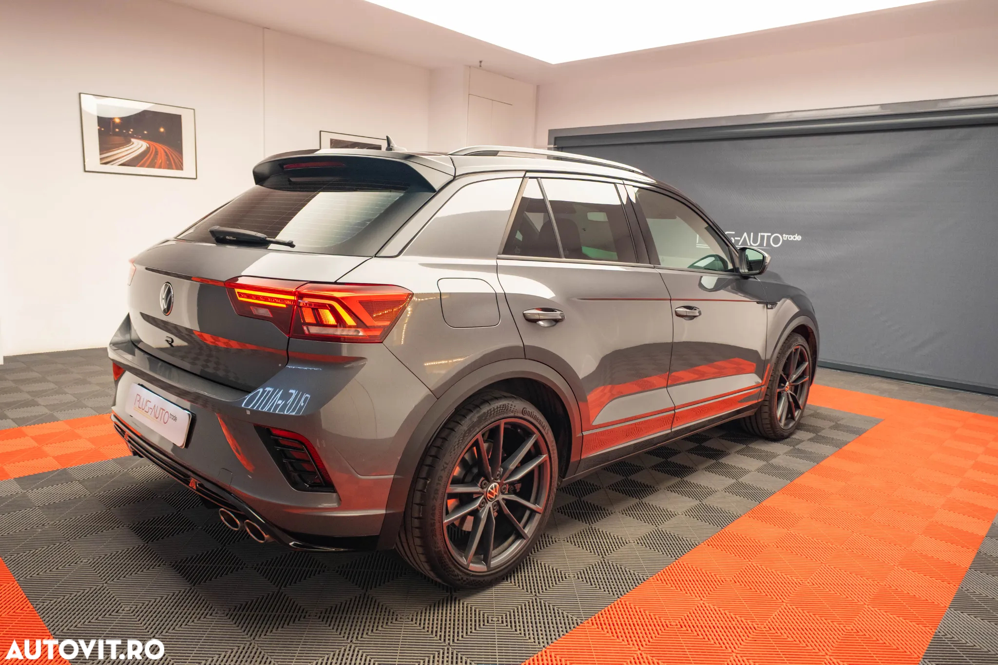Volkswagen T-ROC 2.0 TSI 4Mot DSG - 13