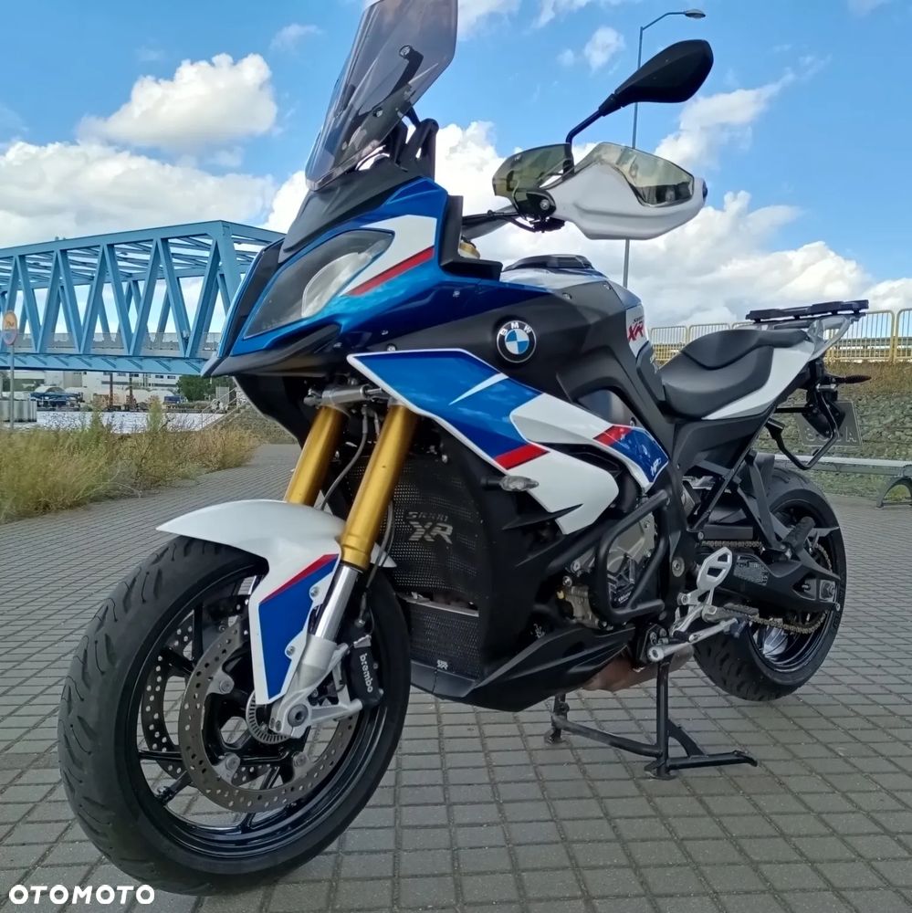 BMW XR - 2