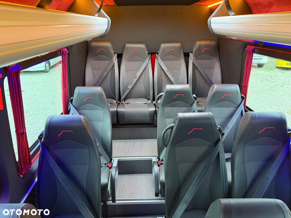 Mercedes-Benz eSprinter - 22