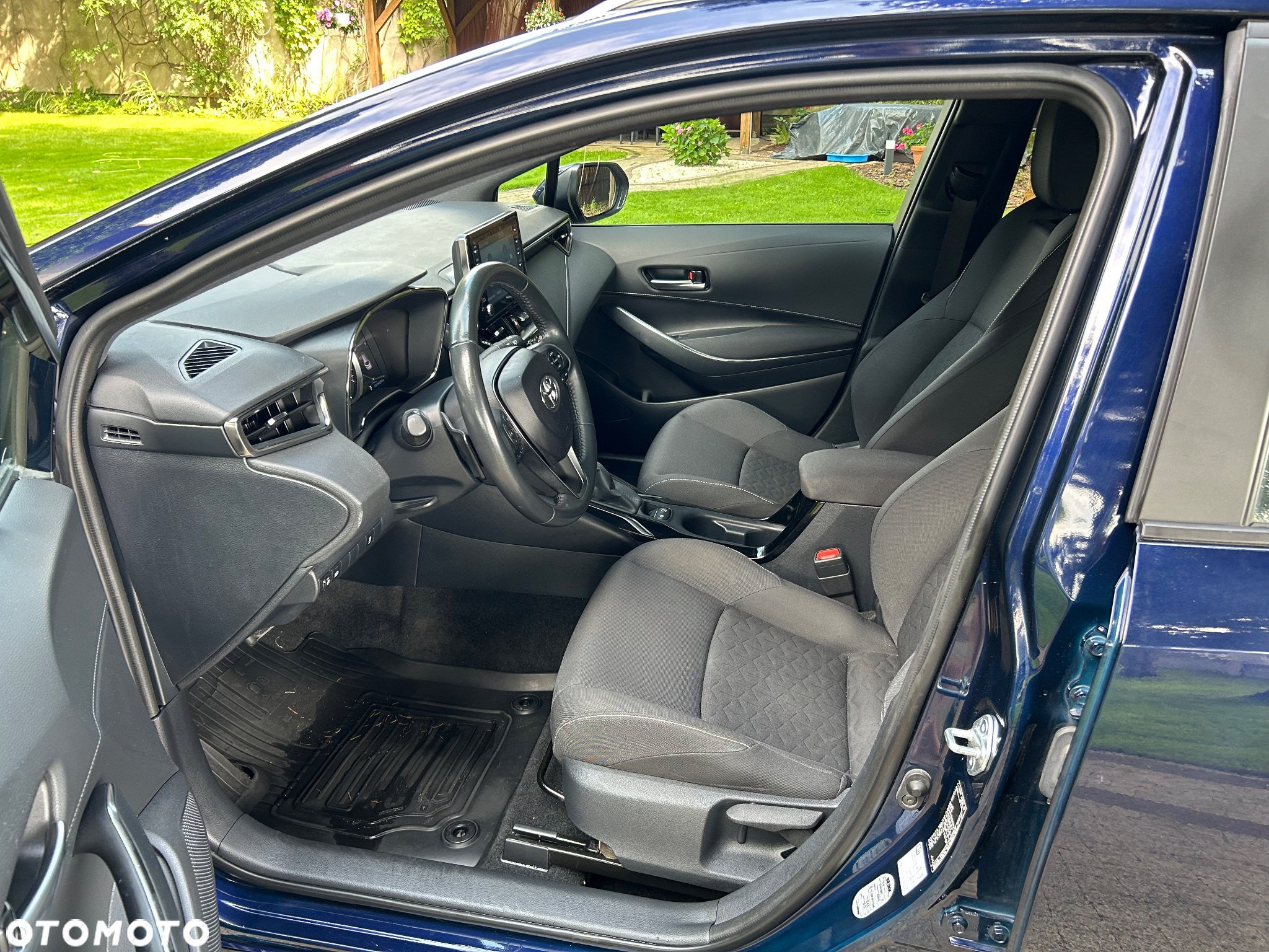 Toyota Corolla 2.0 Hybrid Comfort - 22