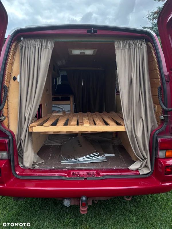 Volkswagen Transporter L - 11