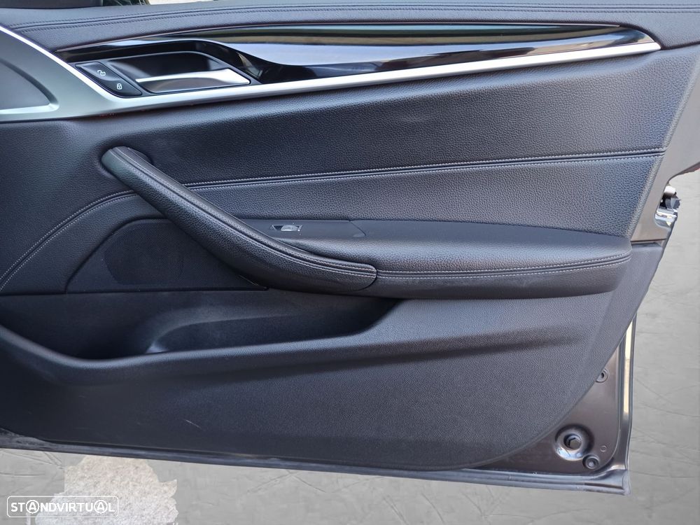 BMW 520 d Line Luxury Auto - 18