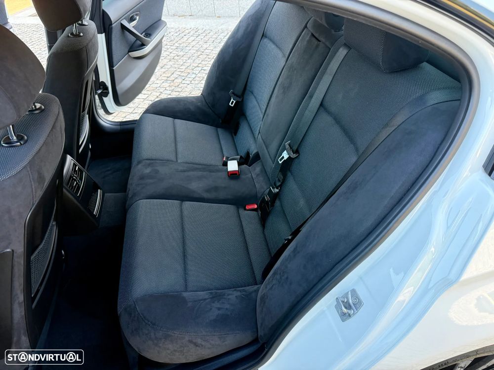 BMW 318 d Edition M Sport Shadow - 27