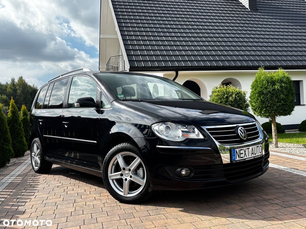 Volkswagen Touran 2.0 TDI DPF Highline - 4