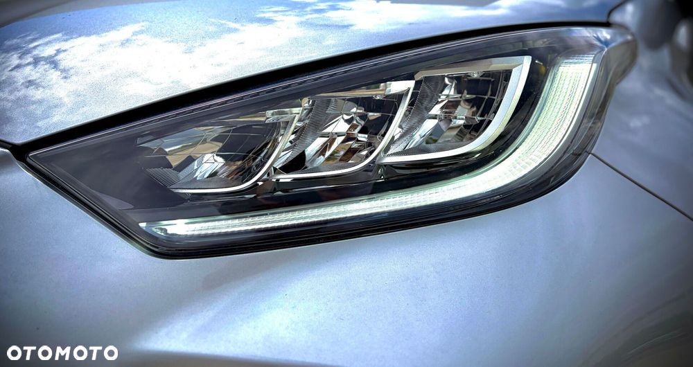 Toyota Yaris Hybrid 1.5 Style - 9