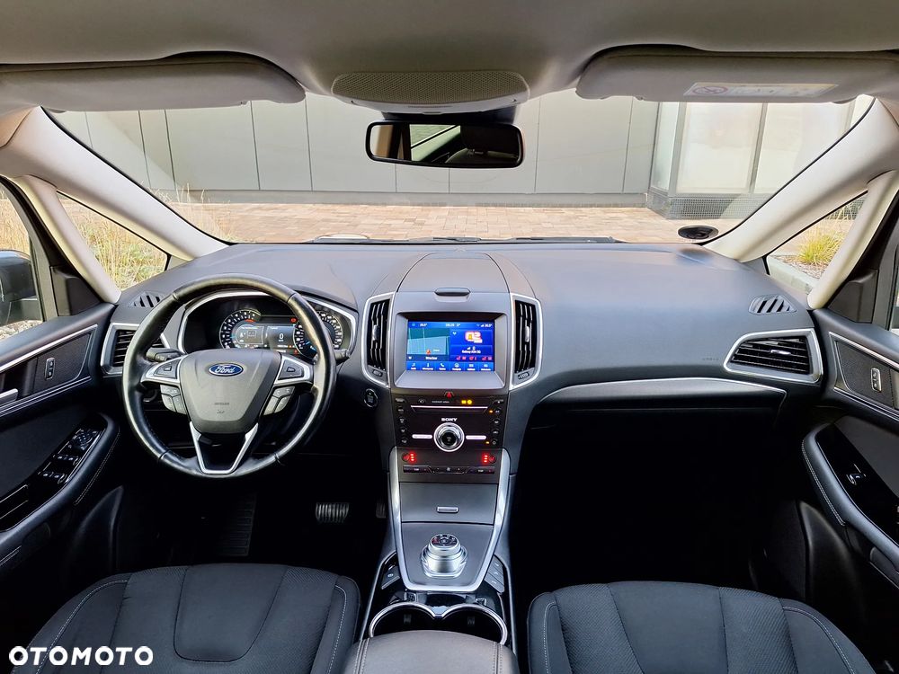 Ford S-Max 2.0 EcoBlue Titanium - 39