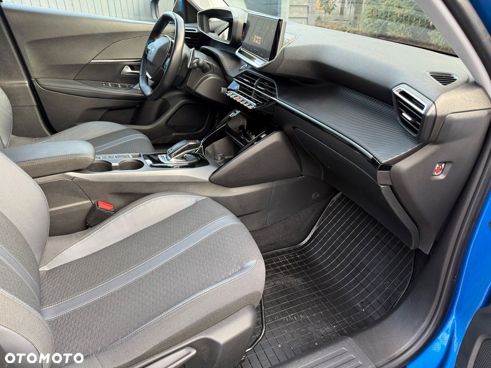 Peugeot 2008 1.5 BlueHDi Allure Pack S&S EAT8 - 17