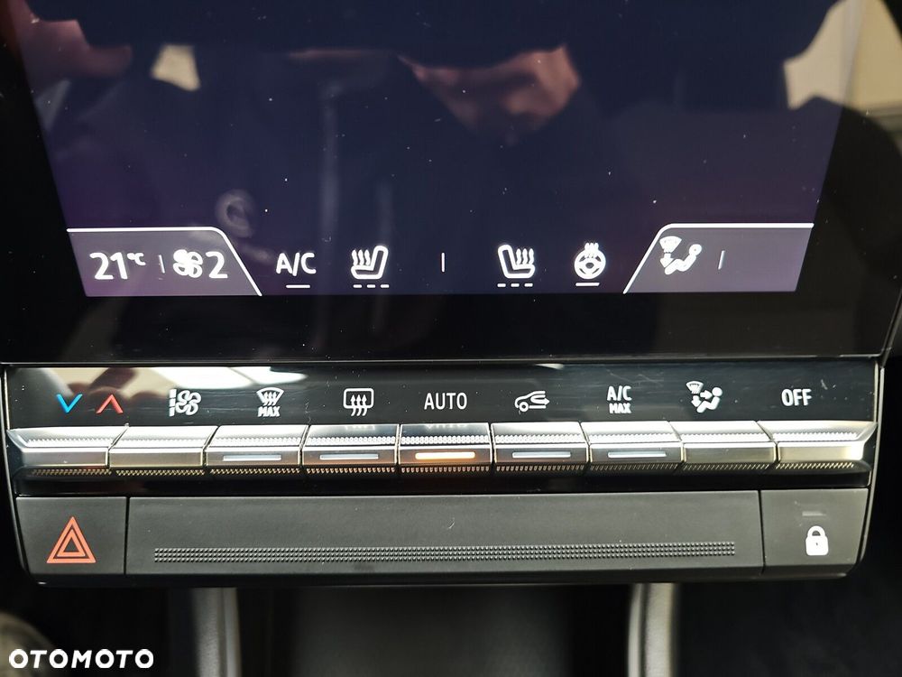 Renault Captur - 26