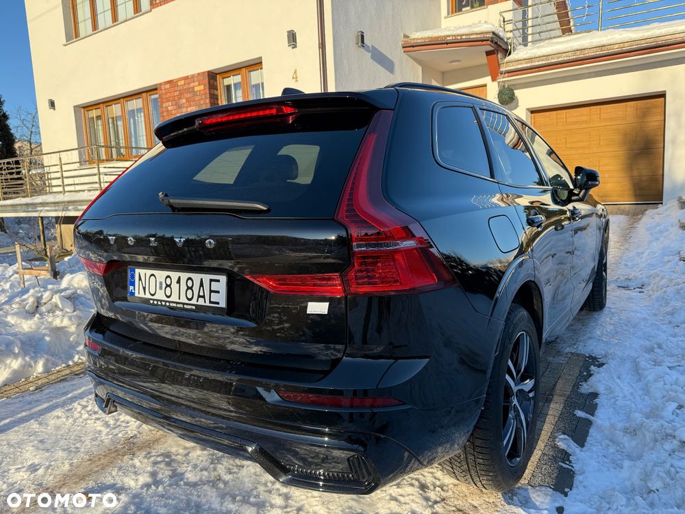 Volvo XC 60 T6 AWD Plug-In Hybrid R-Design - 4