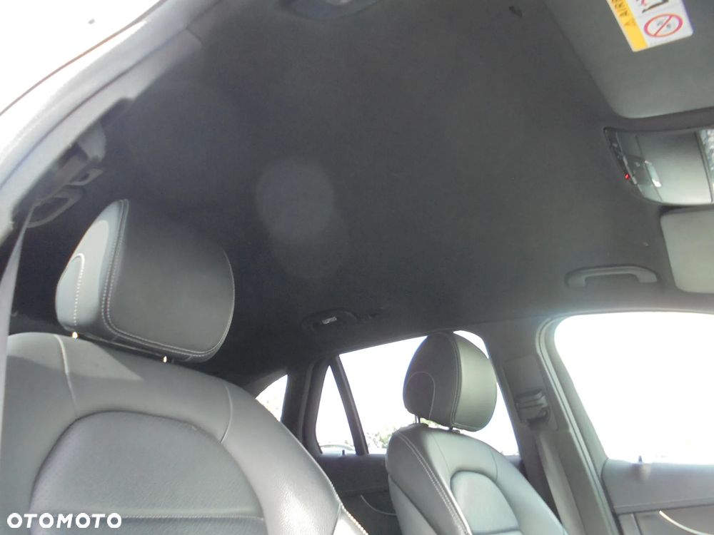 Mercedes-Benz GLC 300 de 4Matic 9G-TRONIC - 14