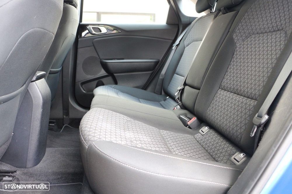 Kia Ceed 1.4 T-GDI TX+SRF 7DCT — fotografia 18
