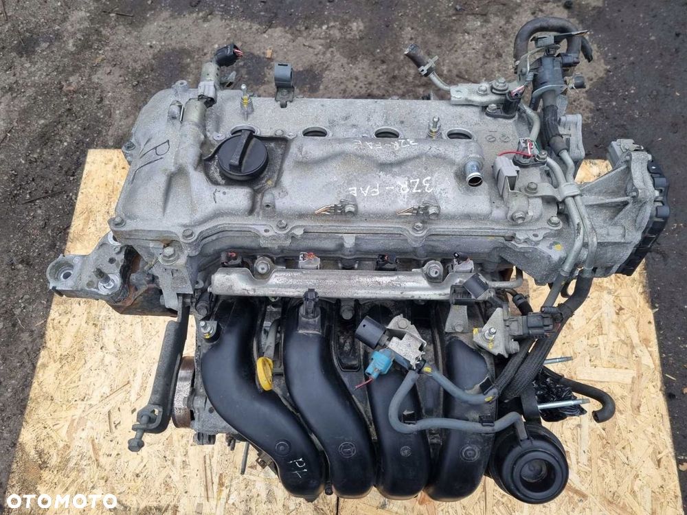 SILNIK TOYOTA AVENSIS T27 RAV4 2.0 B KOD 3ZR - 1