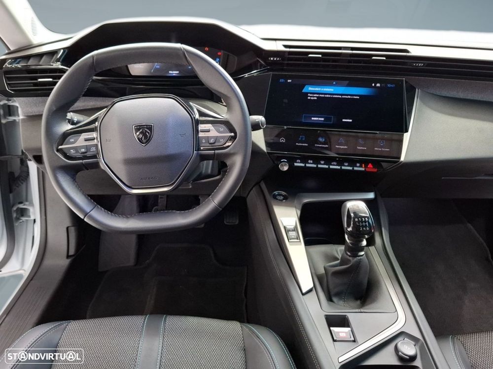 Peugeot 308 1.2 PureTech Allure - 17