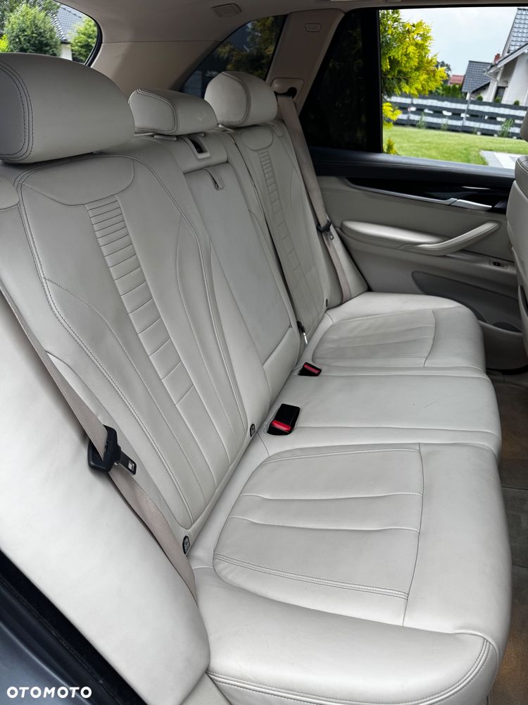 BMW X5 xDrive30d - 27