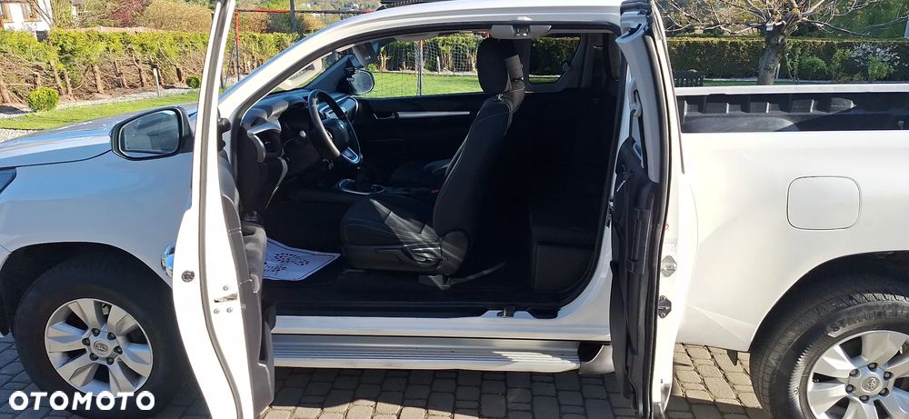 Toyota Hilux 4x4 Extra Cab Duty Comfort - 17