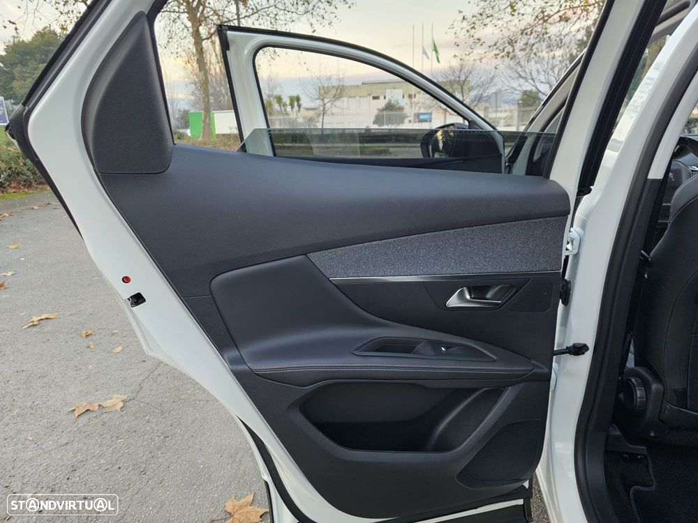 Peugeot 3008 1.5 BlueHDi GT Line - 12