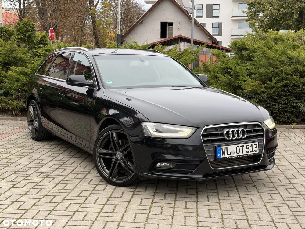 Audi A4 Avant 2012 photo 2