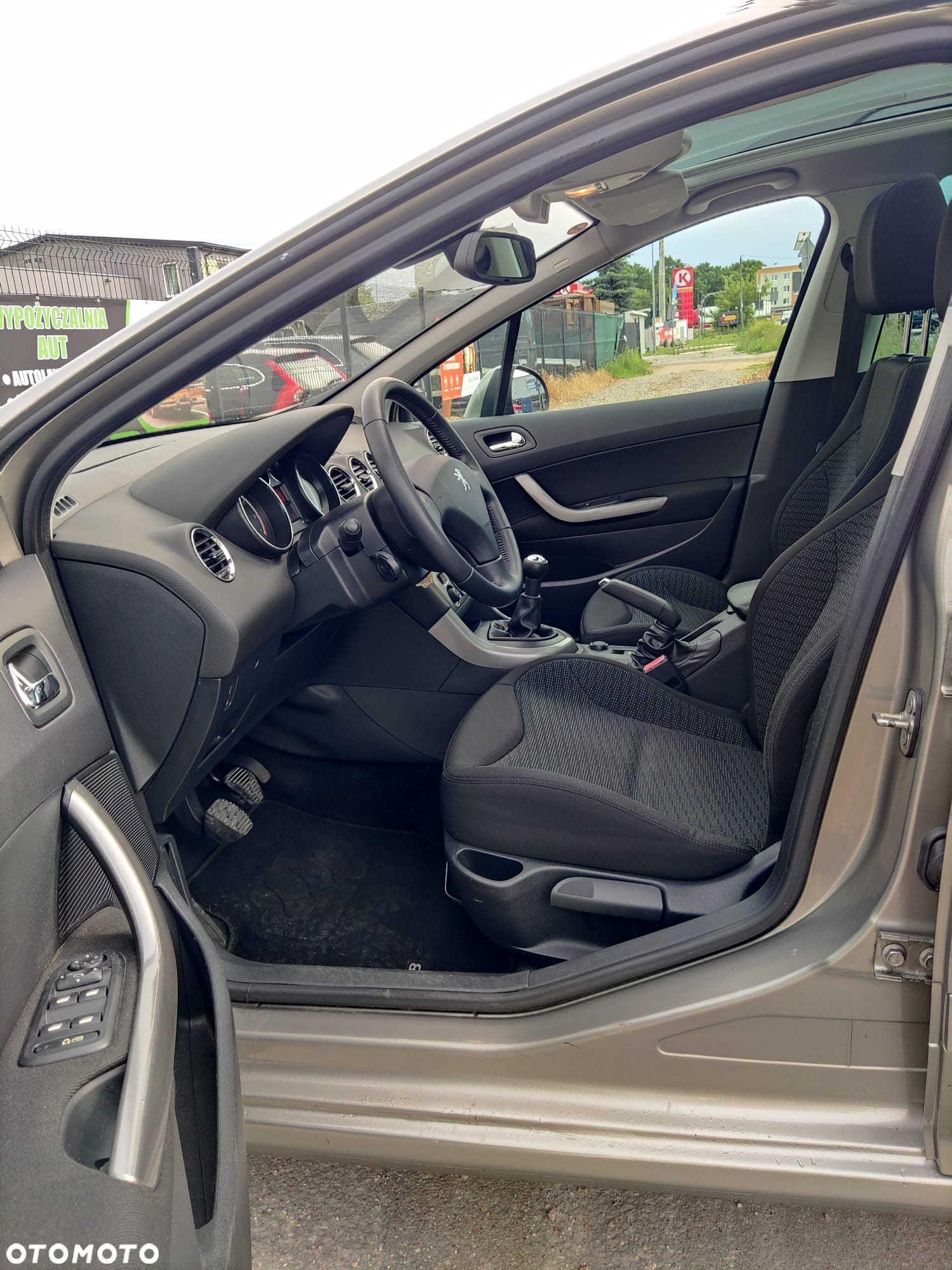 Peugeot 308 1.6 Premium - 19