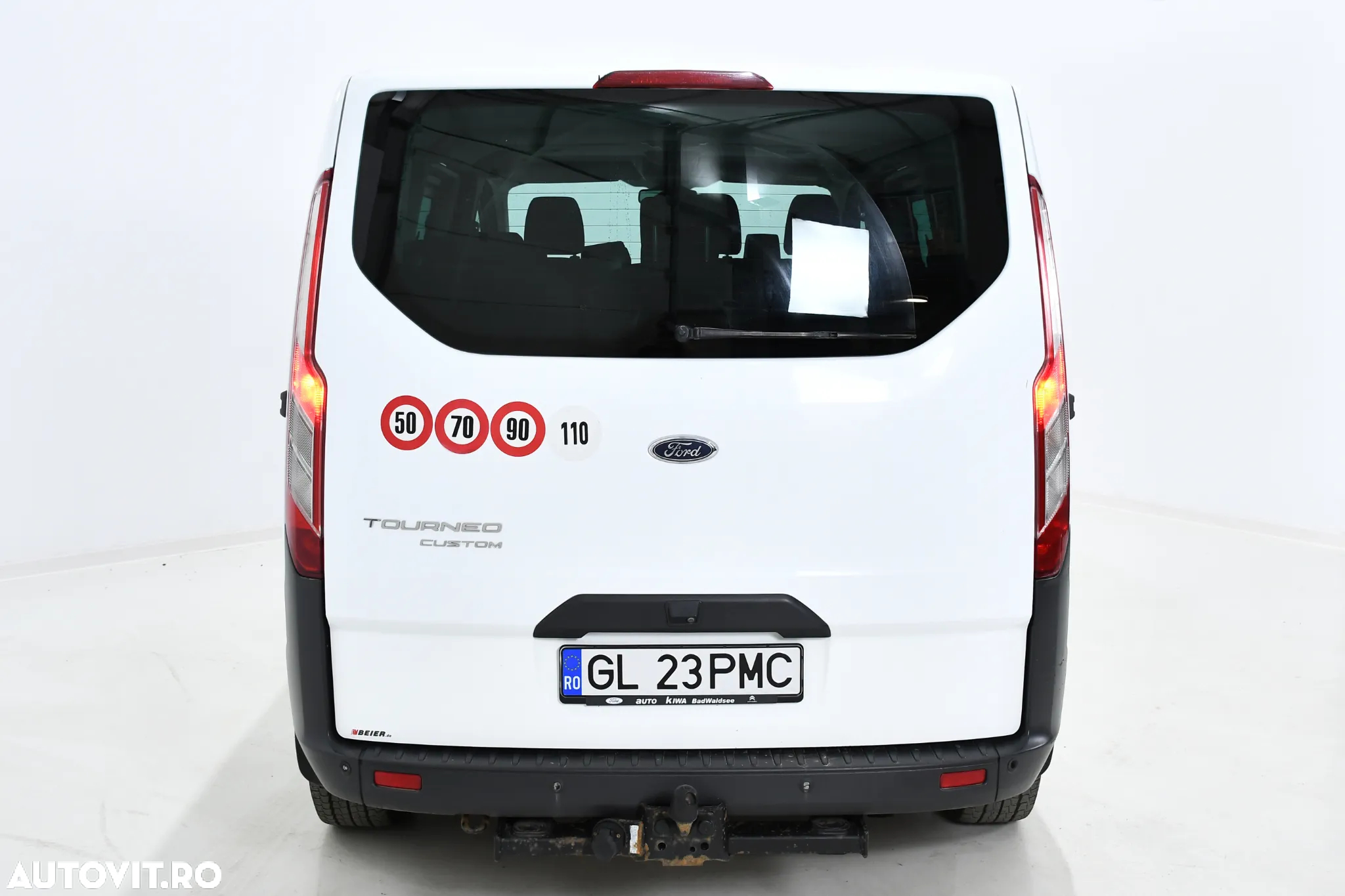Ford Tourneo Custom - 11
