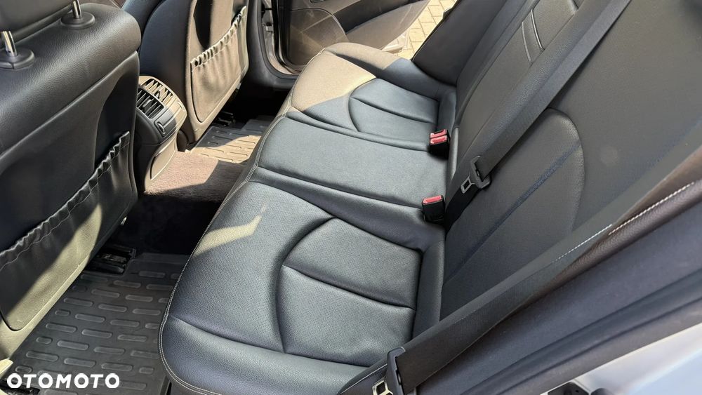 Mercedes-Benz Klasa E 200 Kompressor Automatik Classic - 18