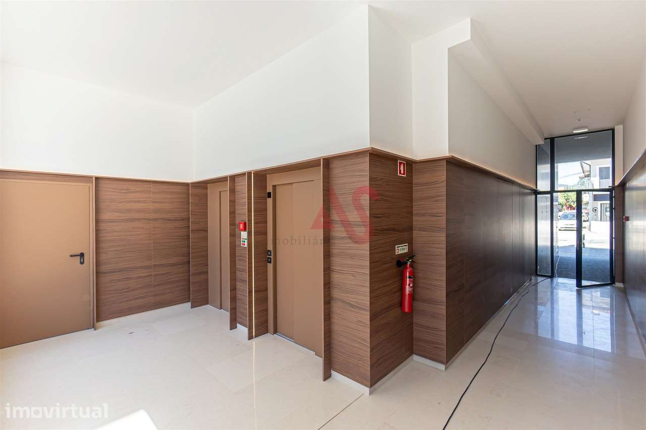 Apartamento T3 Mobilado e Equipado no Centro da Vila de Lousada - Grande imagem: 4/30