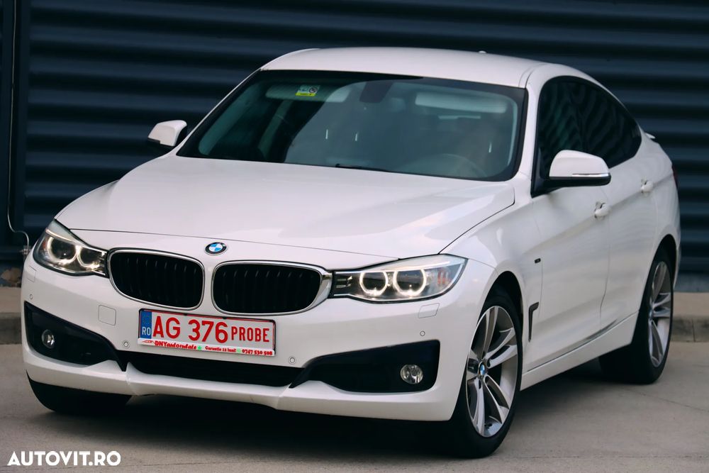 BMW Seria 3 320d Aut. Sport Line - 29