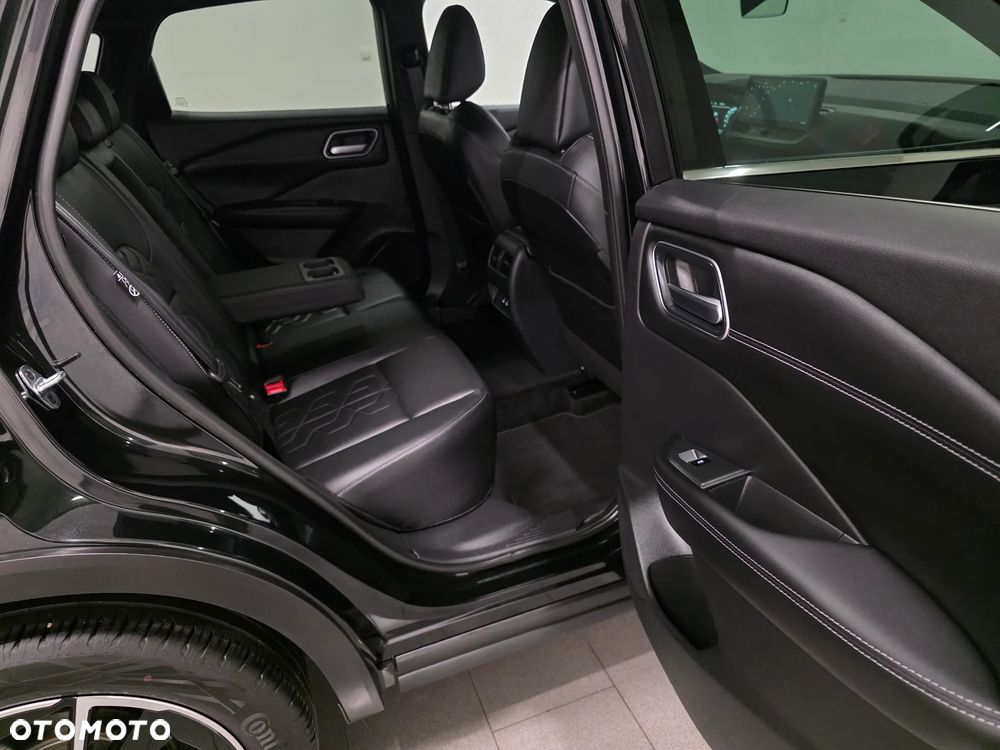 Nissan Qashqai 1.3 DIG-T MHEV Xtronic Tekna - 33