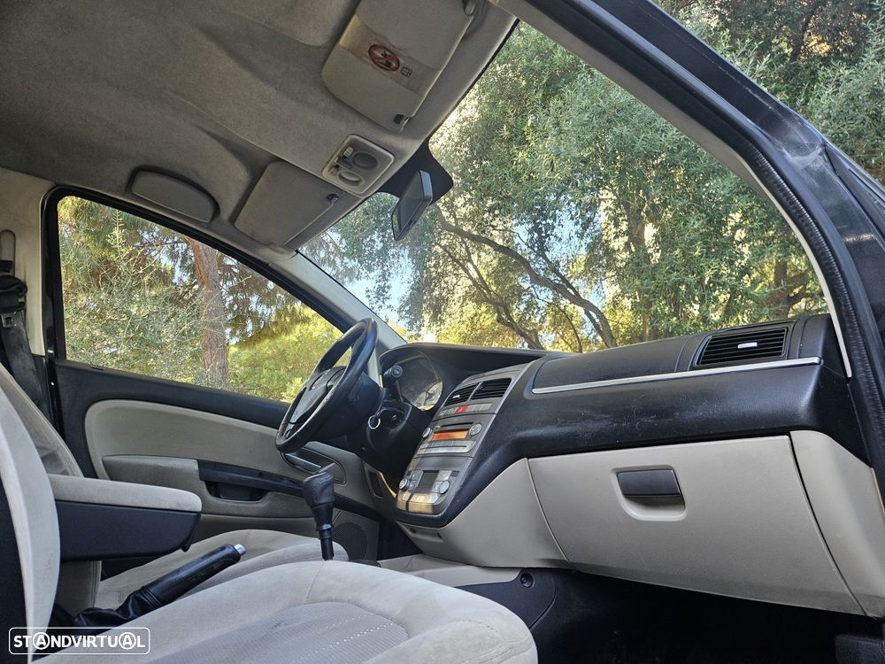 Fiat Linea 1.3 M-Jet Emotion - 13