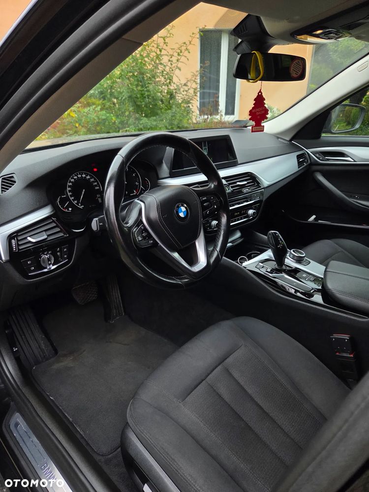BMW Seria 5 520d - 7