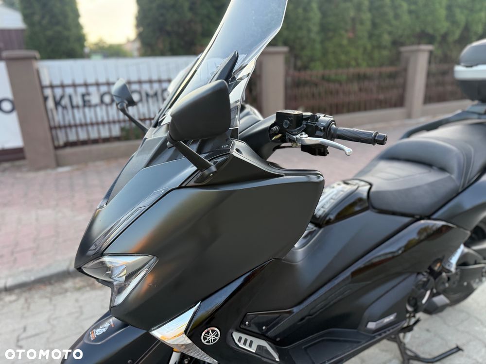 Yamaha Tmax - 27