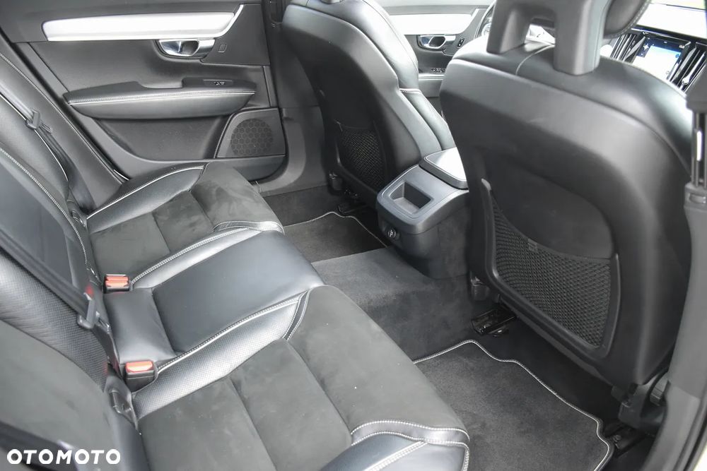 Volvo V90 D4 Geartronic R Design - 33