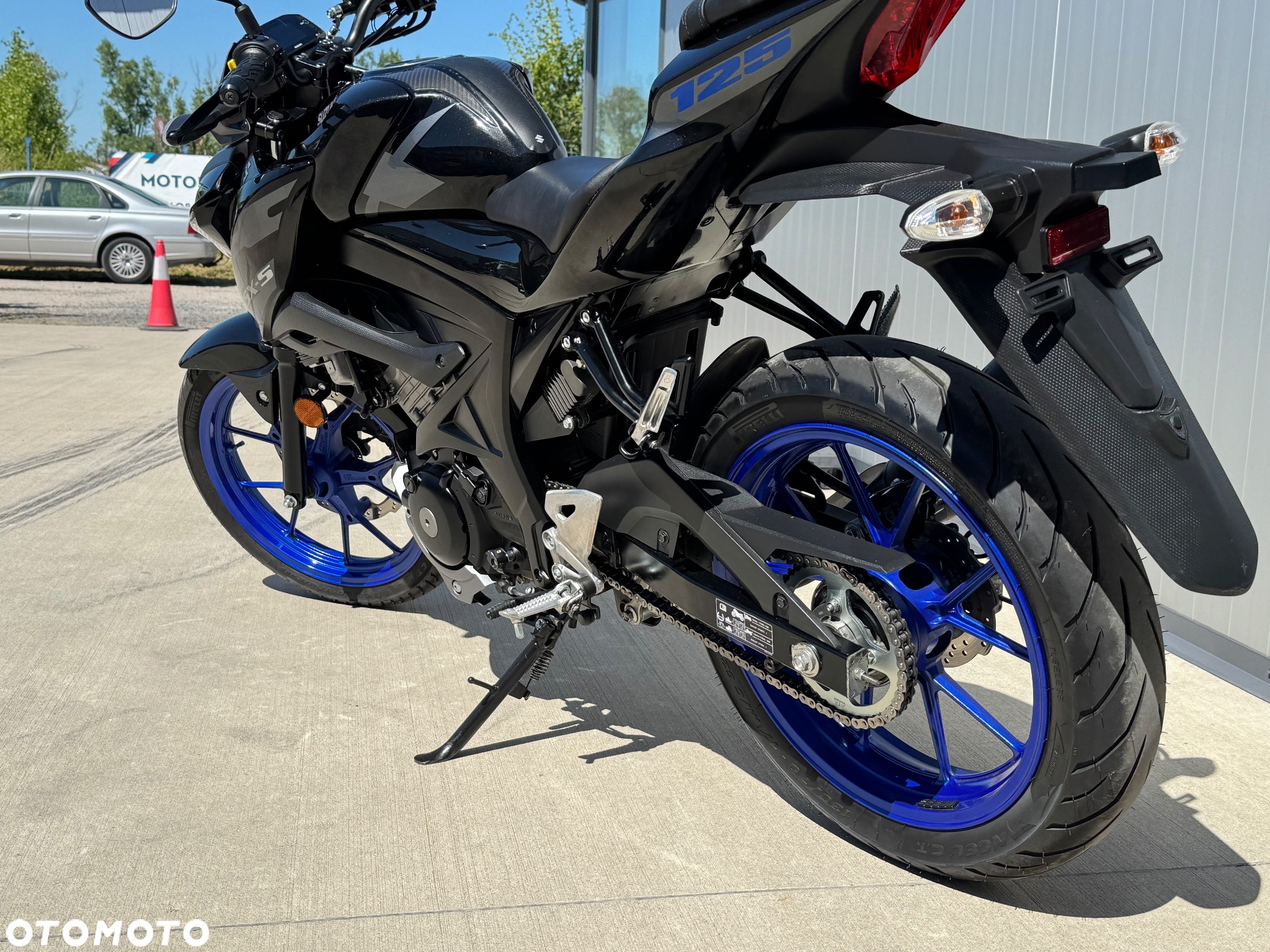 Suzuki GSX - 21