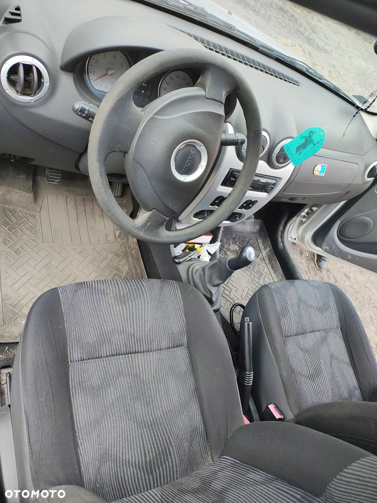 Dacia Sandero - 7
