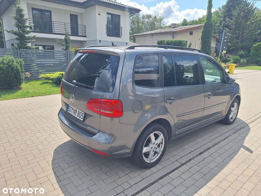 Volkswagen Touran - 3