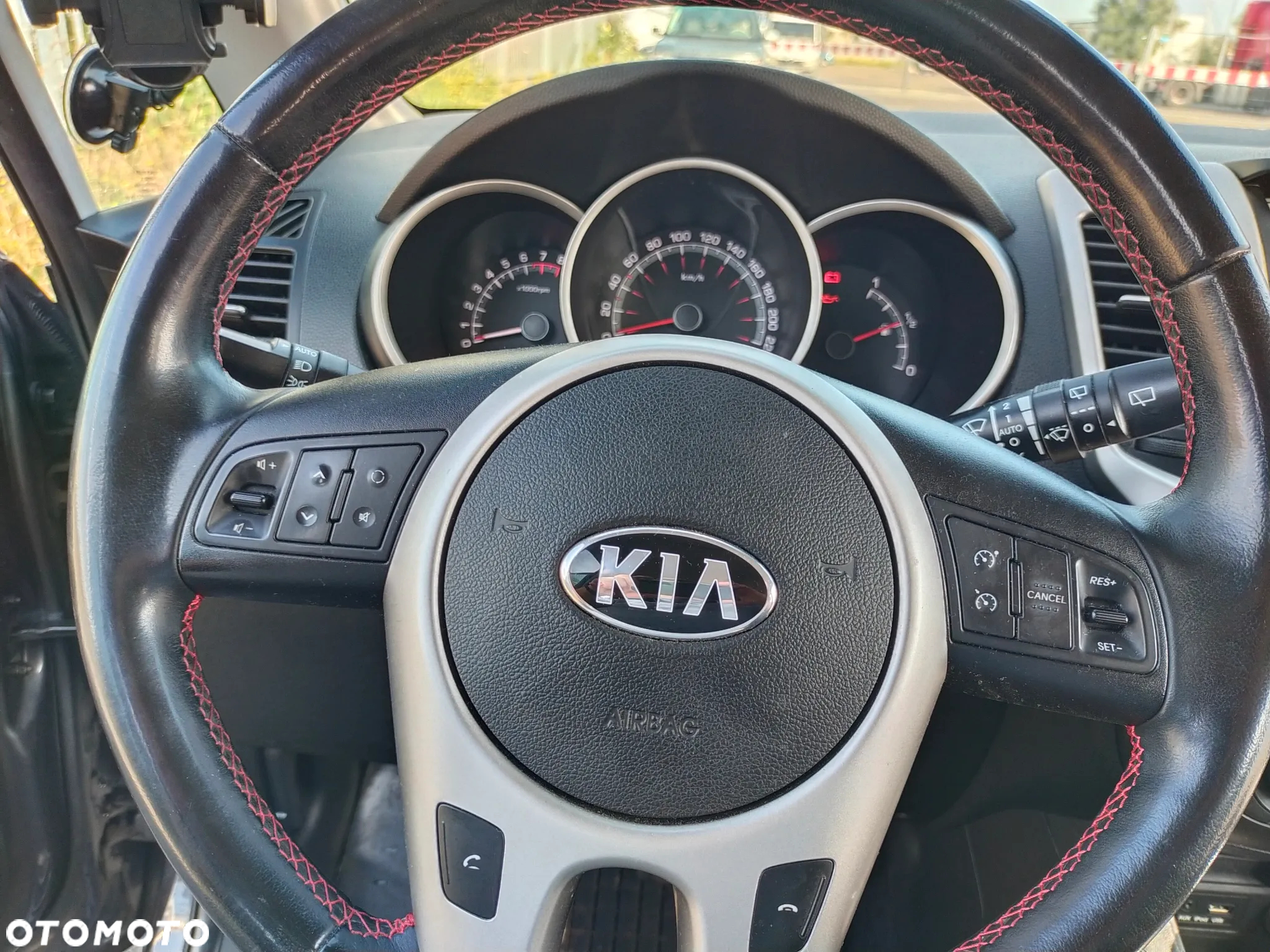 Kia Venga 1.6 M - 8