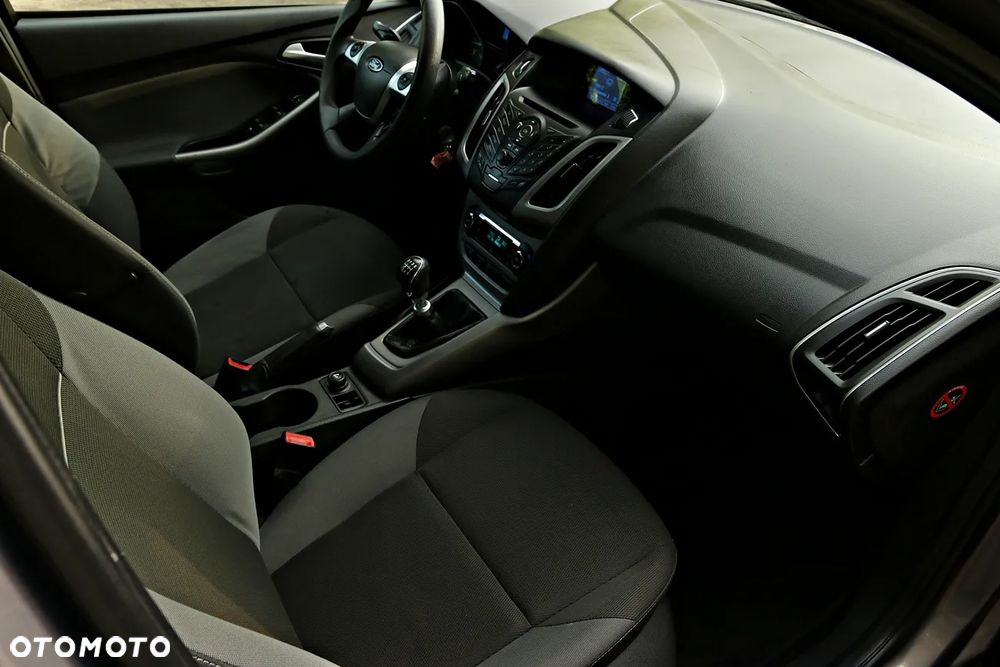 Ford Focus 1.6 TDCi DPF Titanium - 8