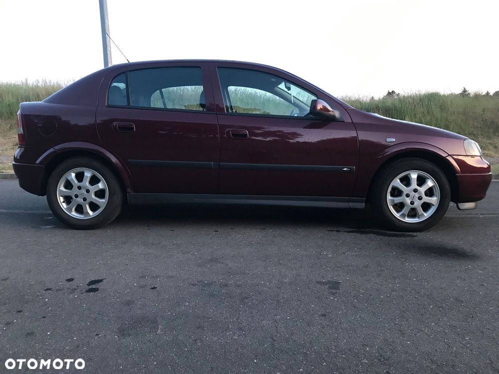 Opel Astra - 11