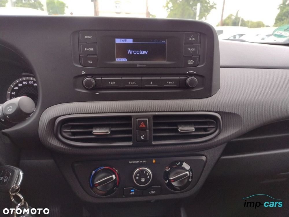 Hyundai i10 - 10
