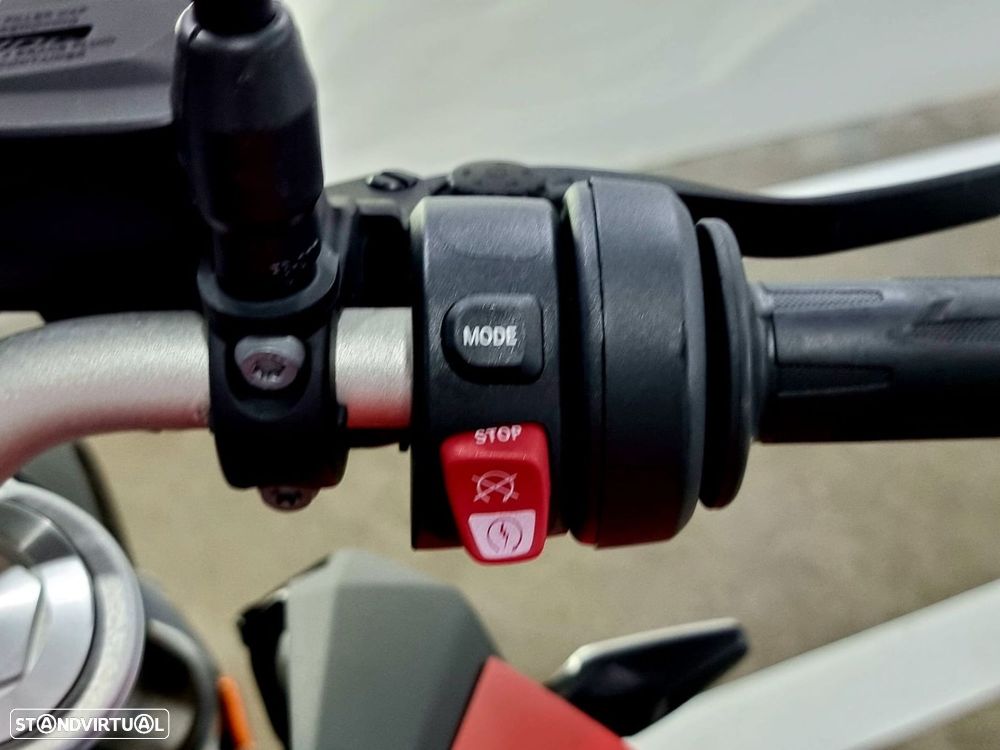 BMW F 900 R 900 R - 12