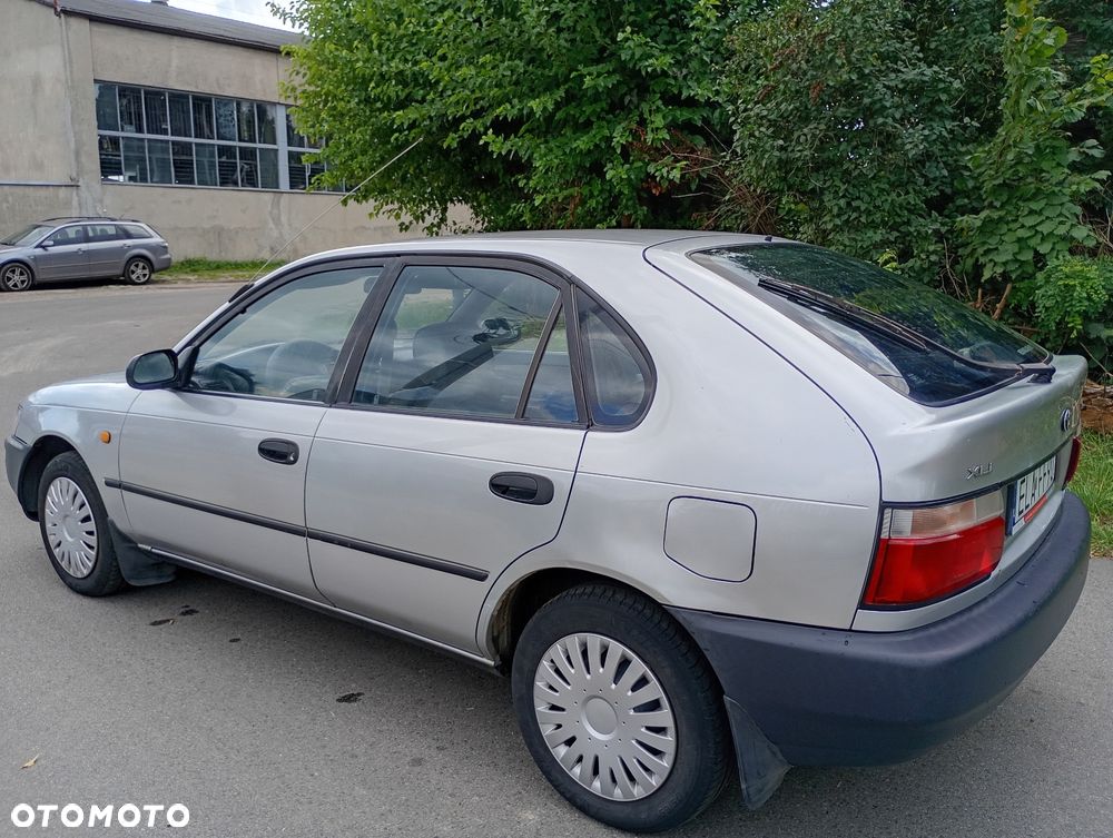 Toyota Corolla - 13