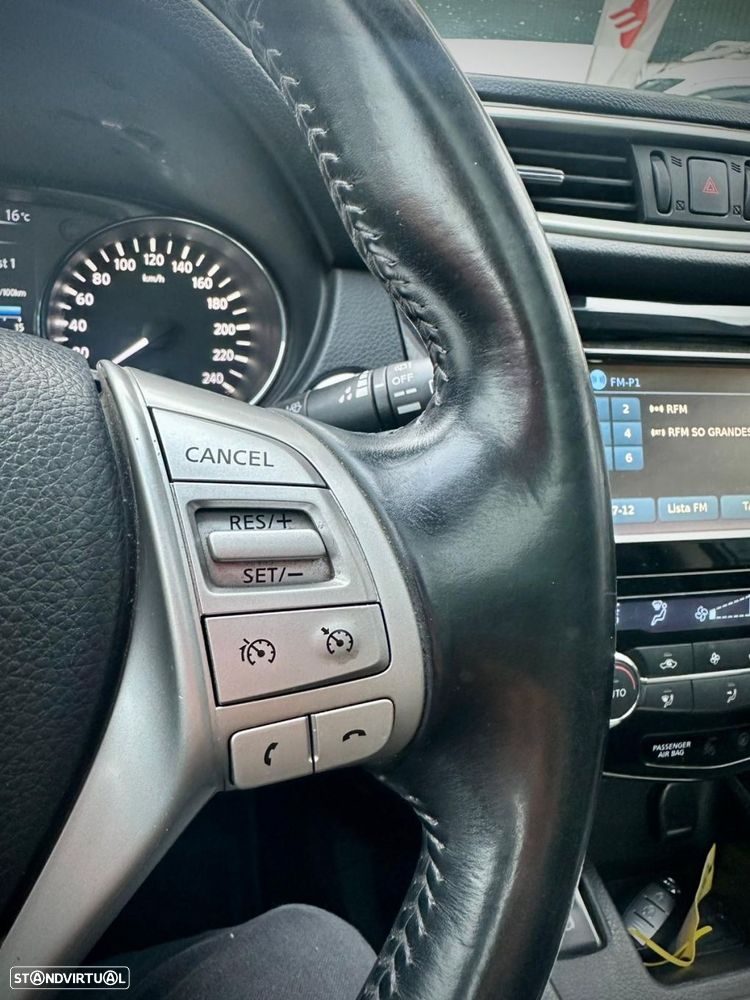 Nissan Qashqai 1.6 dCi Tekna J19 - 19