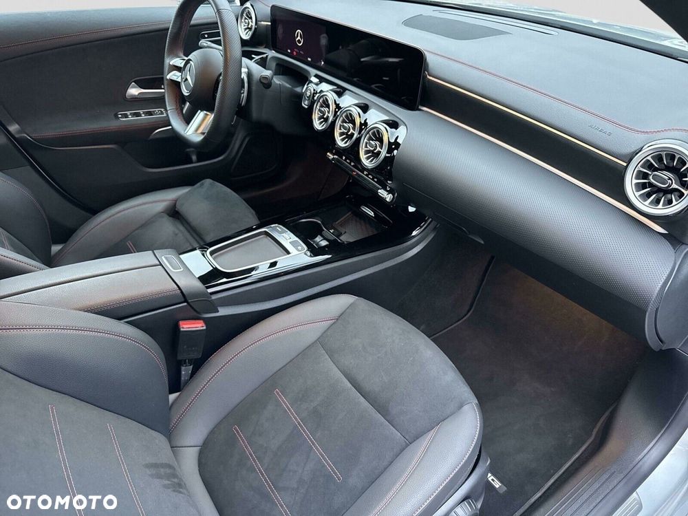 Mercedes-Benz CLA - 20