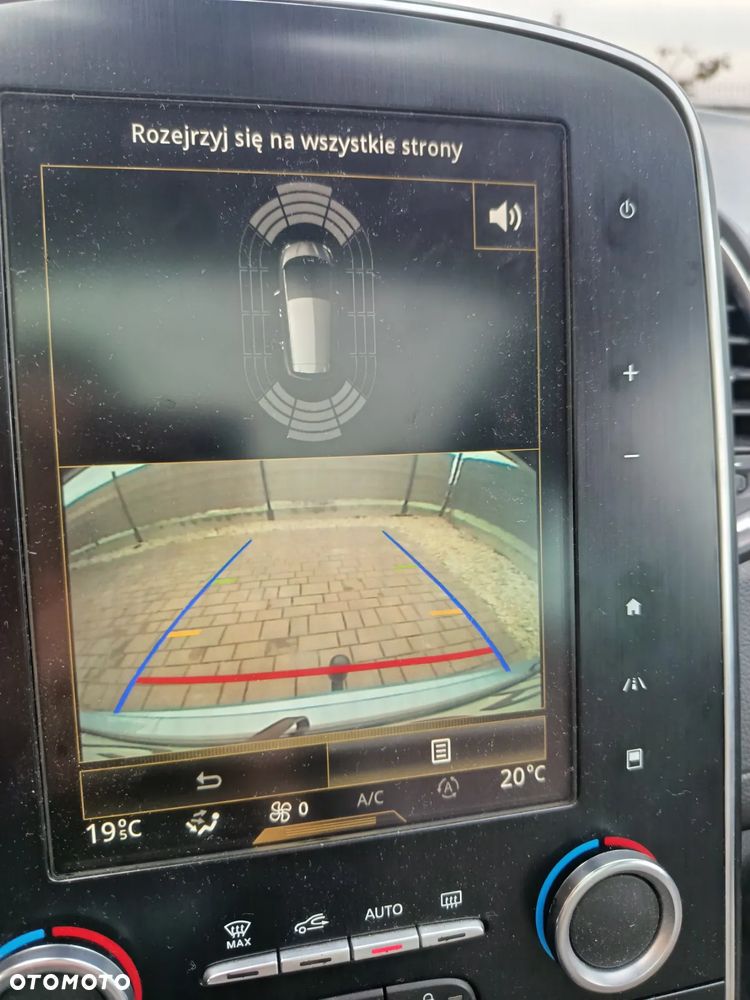 Renault Scenic ENERGY TCe 130 BOSE EDITION - 12