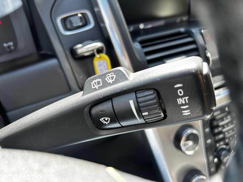 Volvo XC 60 - 25