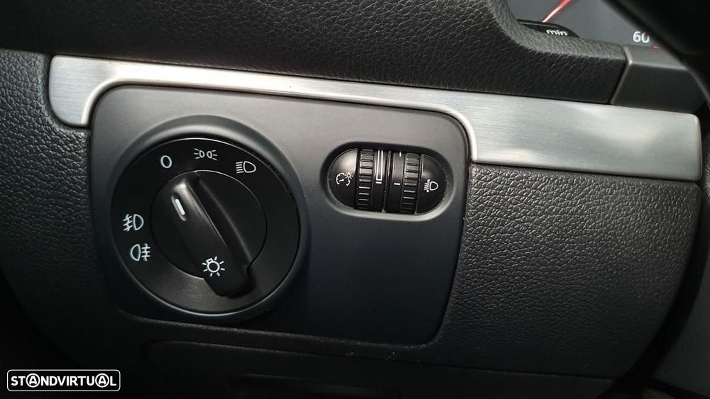 VW EOS 2.0 TDi DPF Exclusive - 35