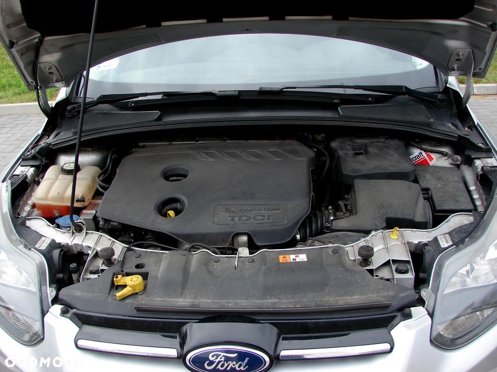 Ford Focus Turnier 1.6 TDCi DPF Start-Stopp-System Titanium - 28