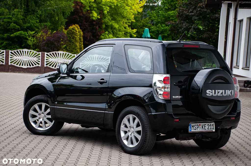 Suzuki Grand Vitara 2.4 Premium - 10