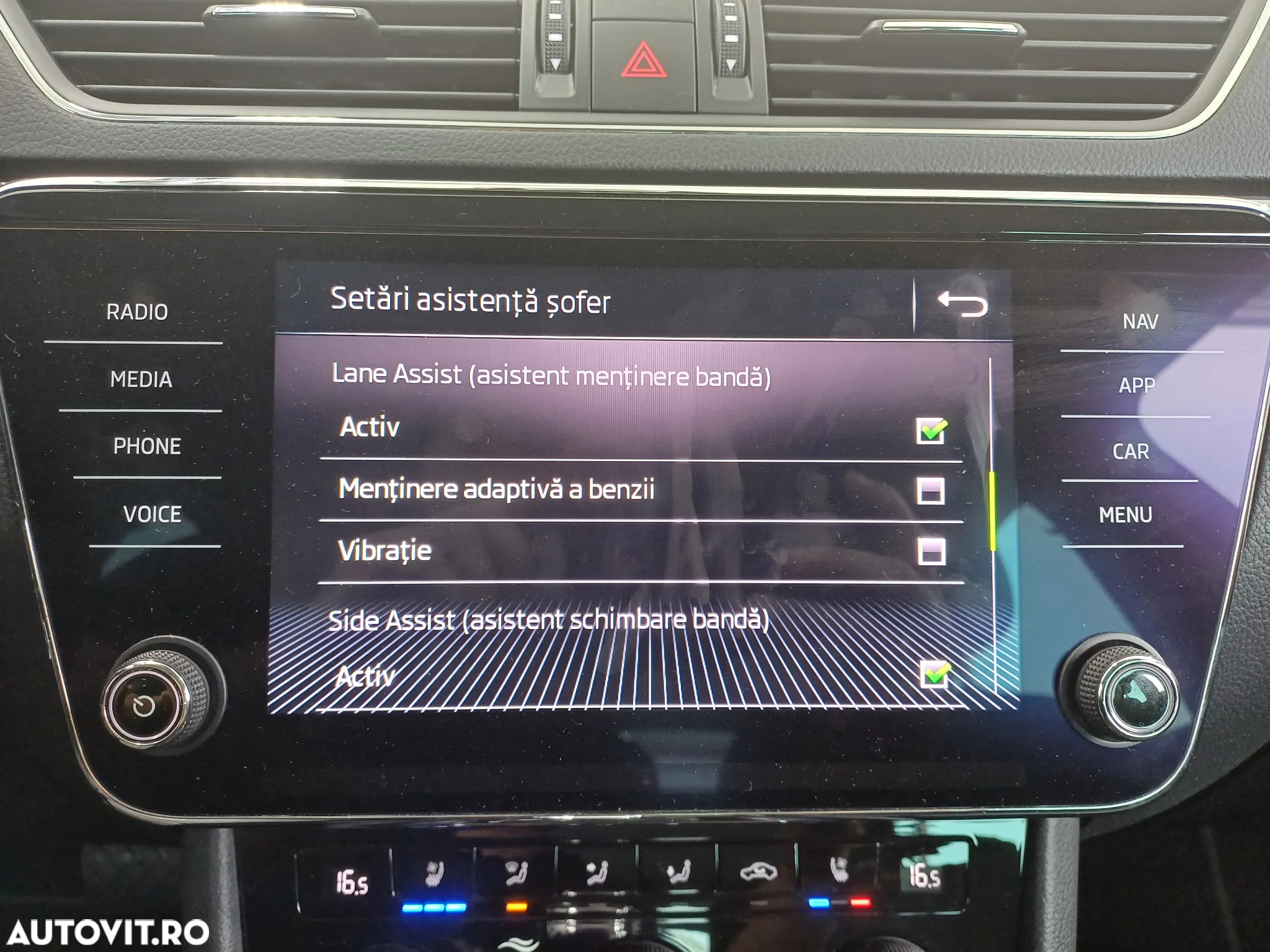 Skoda Superb Combi 2.0 TDI 4X4 DSG Laurin & Klement - 23